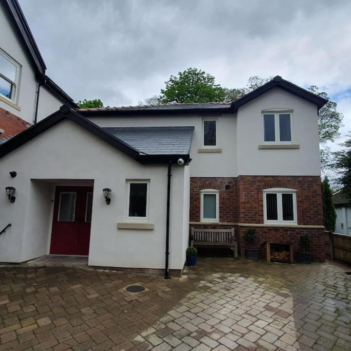Churstonbnb, Private Flat Within Family Home, Bolton Lostock Luaran gambar
