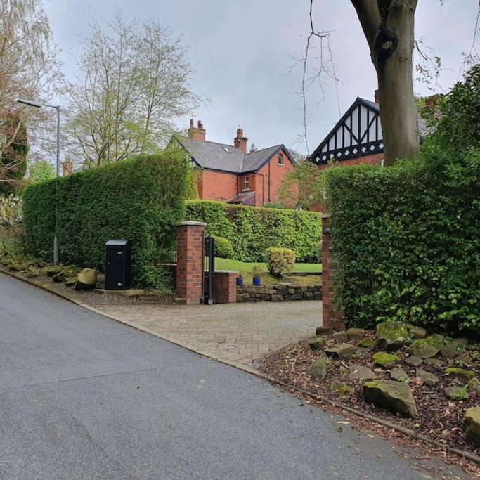Churstonbnb, Private Flat Within Family Home, Bolton Lostock Luaran gambar