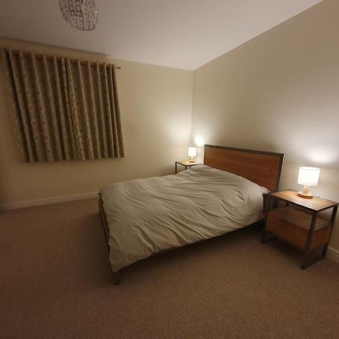 Churstonbnb, Private Flat Within Family Home, Bolton Lostock Luaran gambar