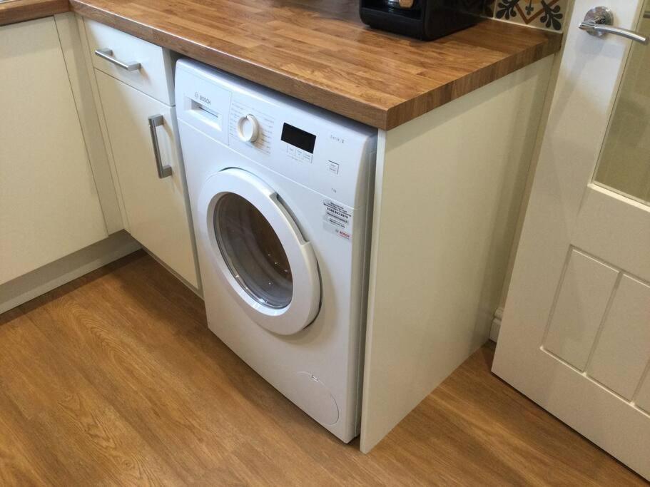 Churstonbnb, Private Flat Within Family Home, Bolton Lostock Luaran gambar